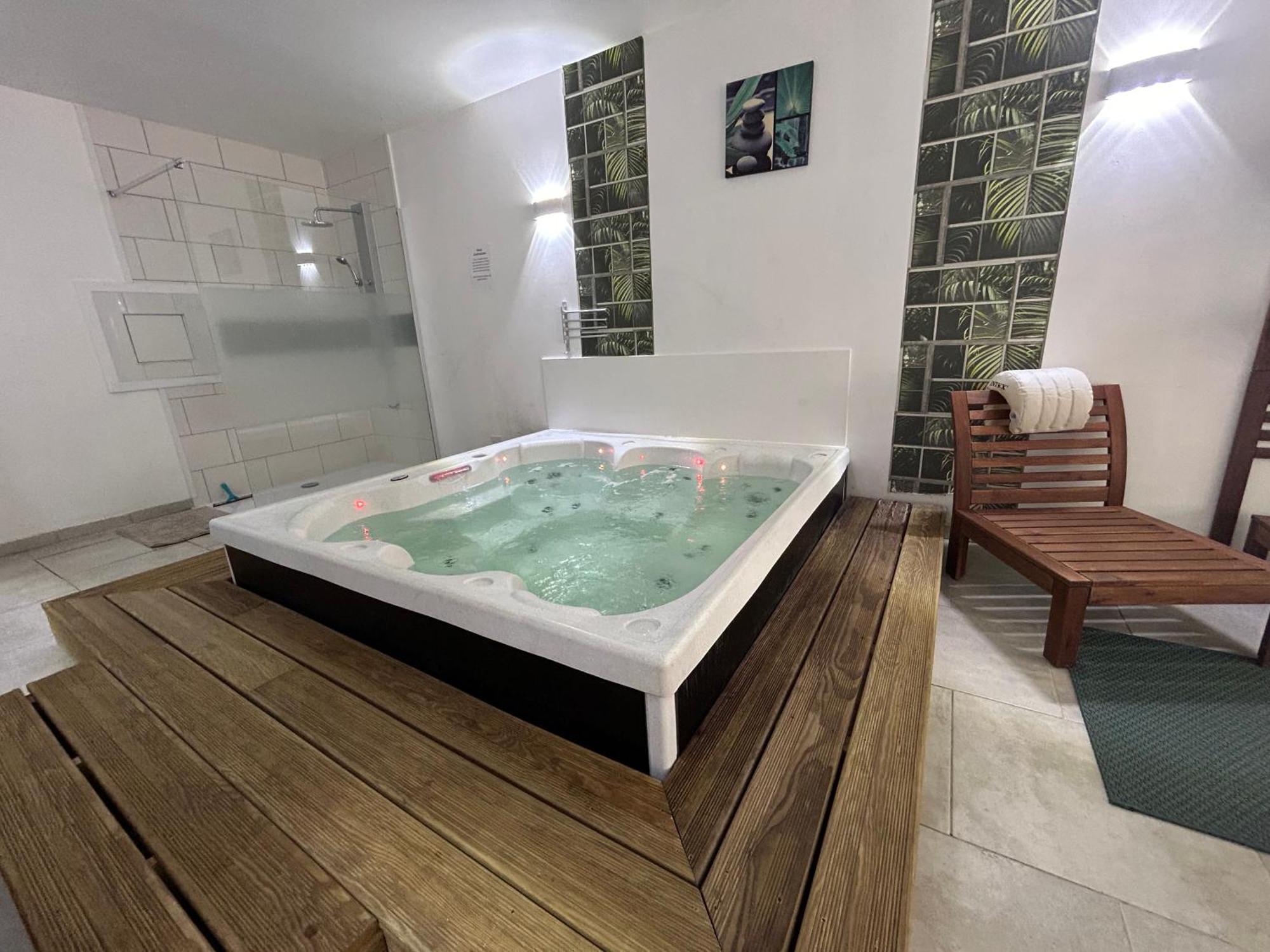 Loft And Spa Les Preaux ภายนอก รูปภาพ