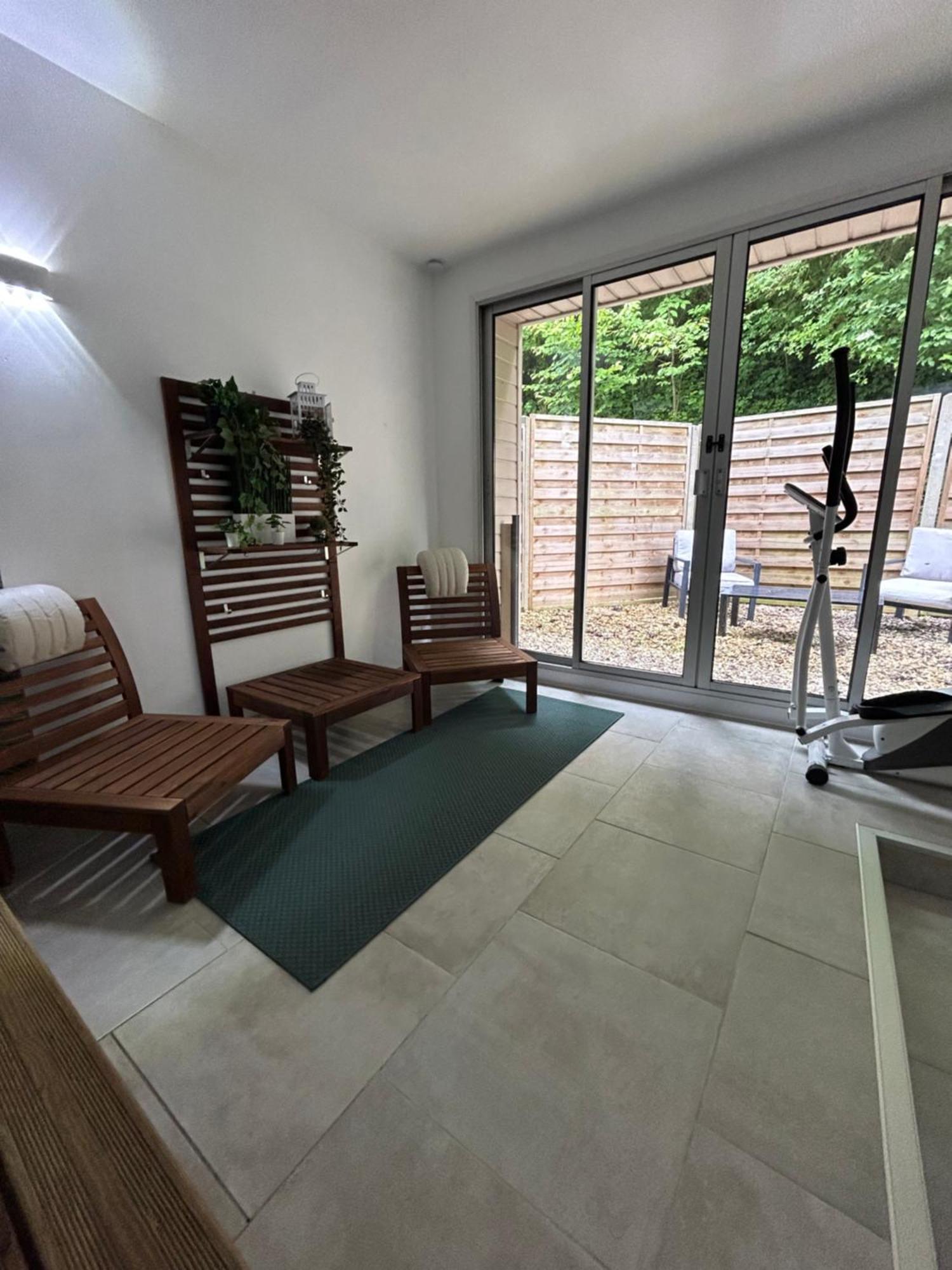Loft And Spa Les Preaux ภายนอก รูปภาพ